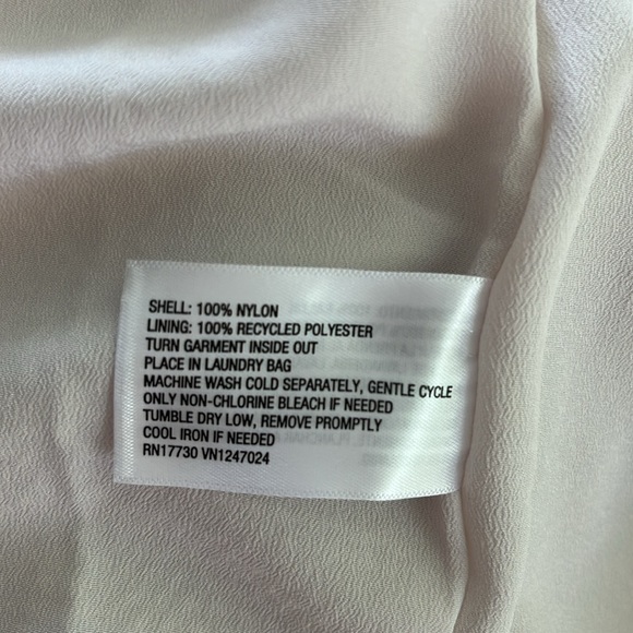 Women's Medium Mini A-Line Dress Cream Sequin. Perfect for the HOLIDAYS🤩 - Picture 8 of 8